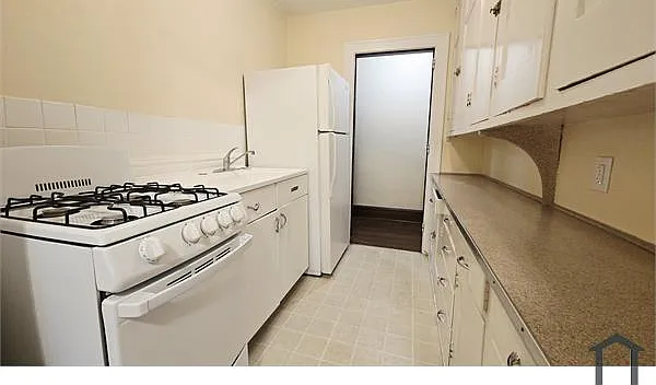 939 N Church St #1 — Photo 1