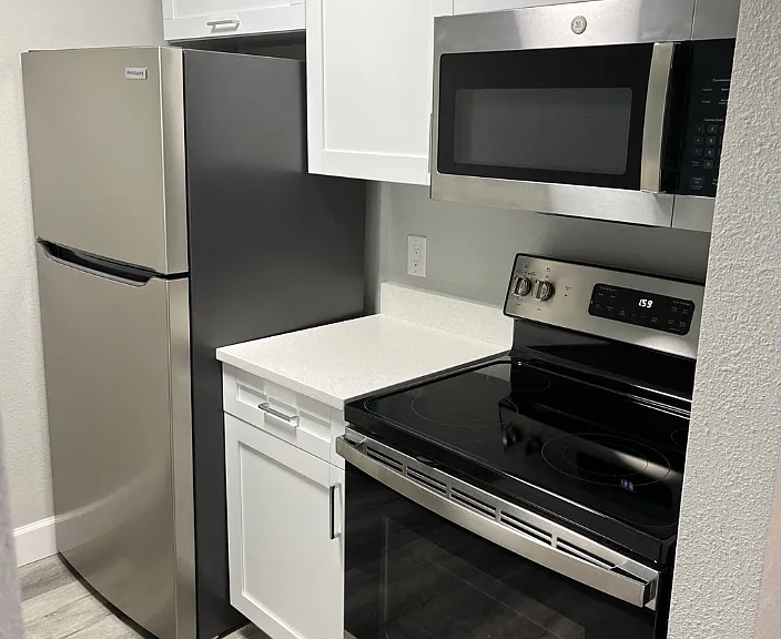 Spring Lake Apartments — Photo 9