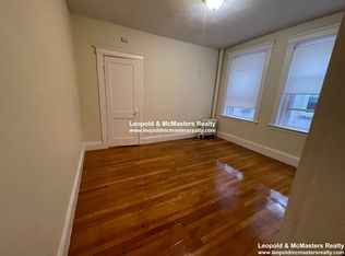 99 Gordon St APT 18, Boston, MA 02135
