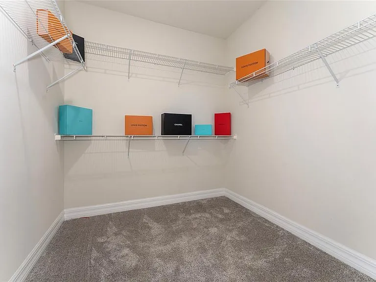 9242 Hanging Vine Ct — Photo 49