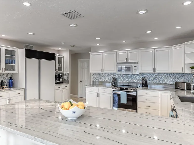 616 1st Key Dr — Photo 20