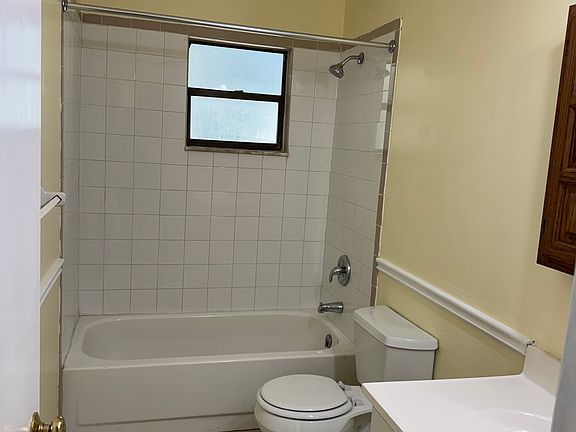 3rd image of 481 Jeri Dr