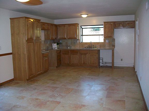 5th image of 1113 Fierro Dr