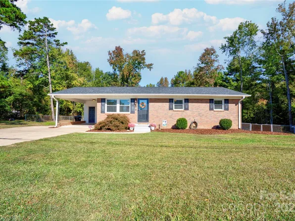 547 Saint Marks Church Rd, Bessemer City, NC 28016