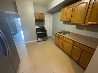 382 S 10th St #A1, Newark, NJ 07103