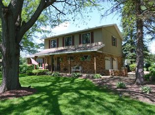 34 S Linden Dr, Plano, IL 60545