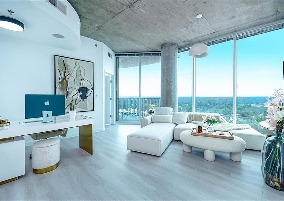 1st image of 361 17th St #2122