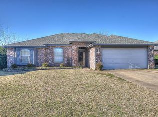 525 Redbud Dr, Forney, TX 75126