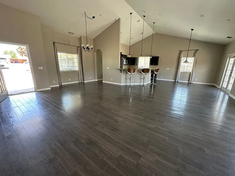 58064 Bonanza Dr — Photo 5