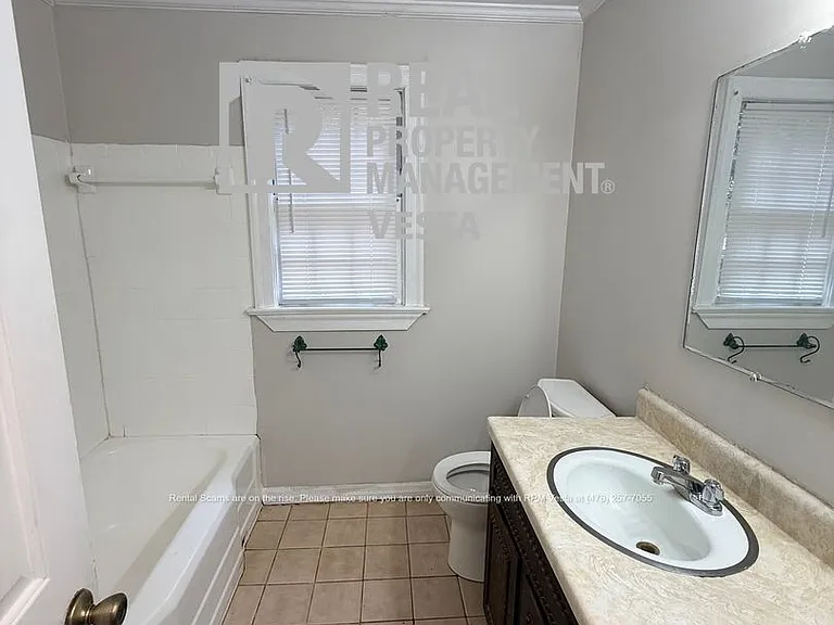 3163 Highpoint Dr — Photo 5