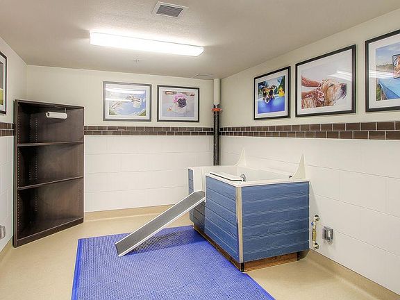 5th image of 12340 NE 115th Pl APT 410
