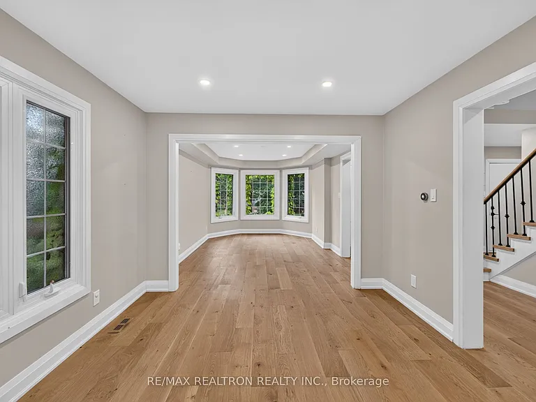 49 Meekings Dr — Photo 11