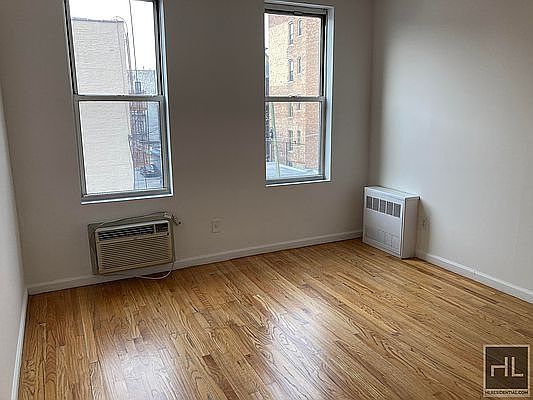5th image of 27-12 Crescent St #1