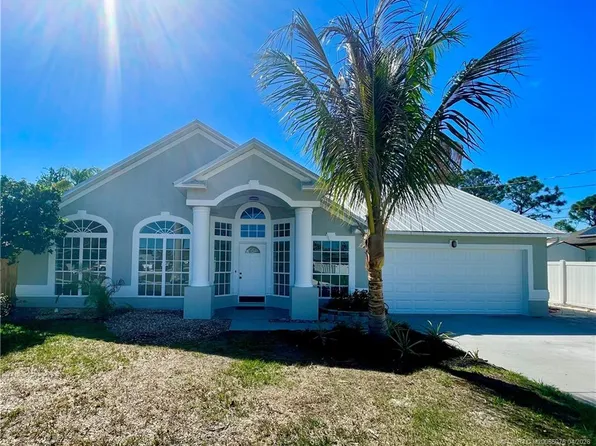 4690 SW Babylon St, Port Saint Lucie, FL 34953