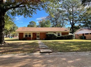 1010 Nursery St, Magnolia, AR 71753