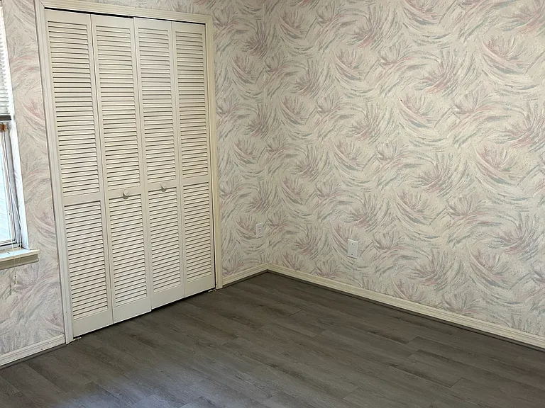 Upstairs bedroom