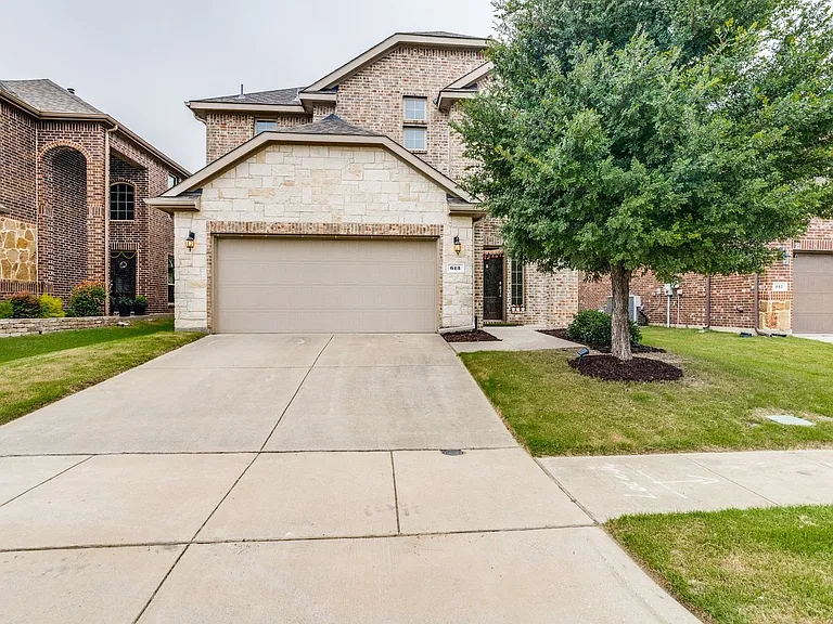 613 Blue Teal Pl — Photo 1