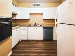 350 E Desert Inn Rd UNIT E201, Las Vegas, NV 89109