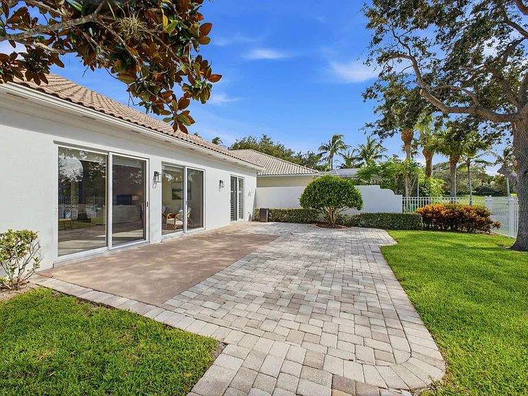 3225 Ushant Ct — Photo 36