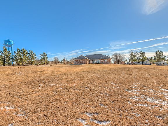 Rear view of acreage