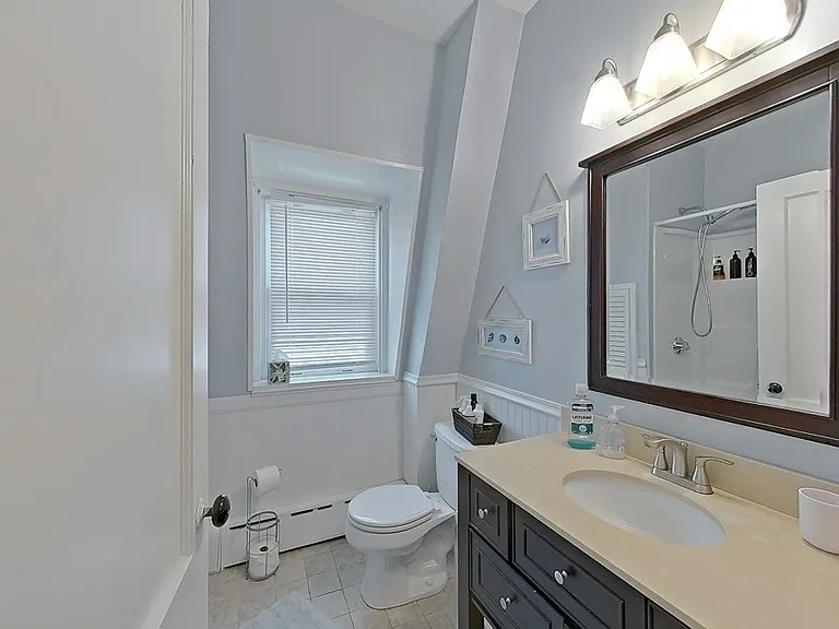 36 Dixon St — Photo 24