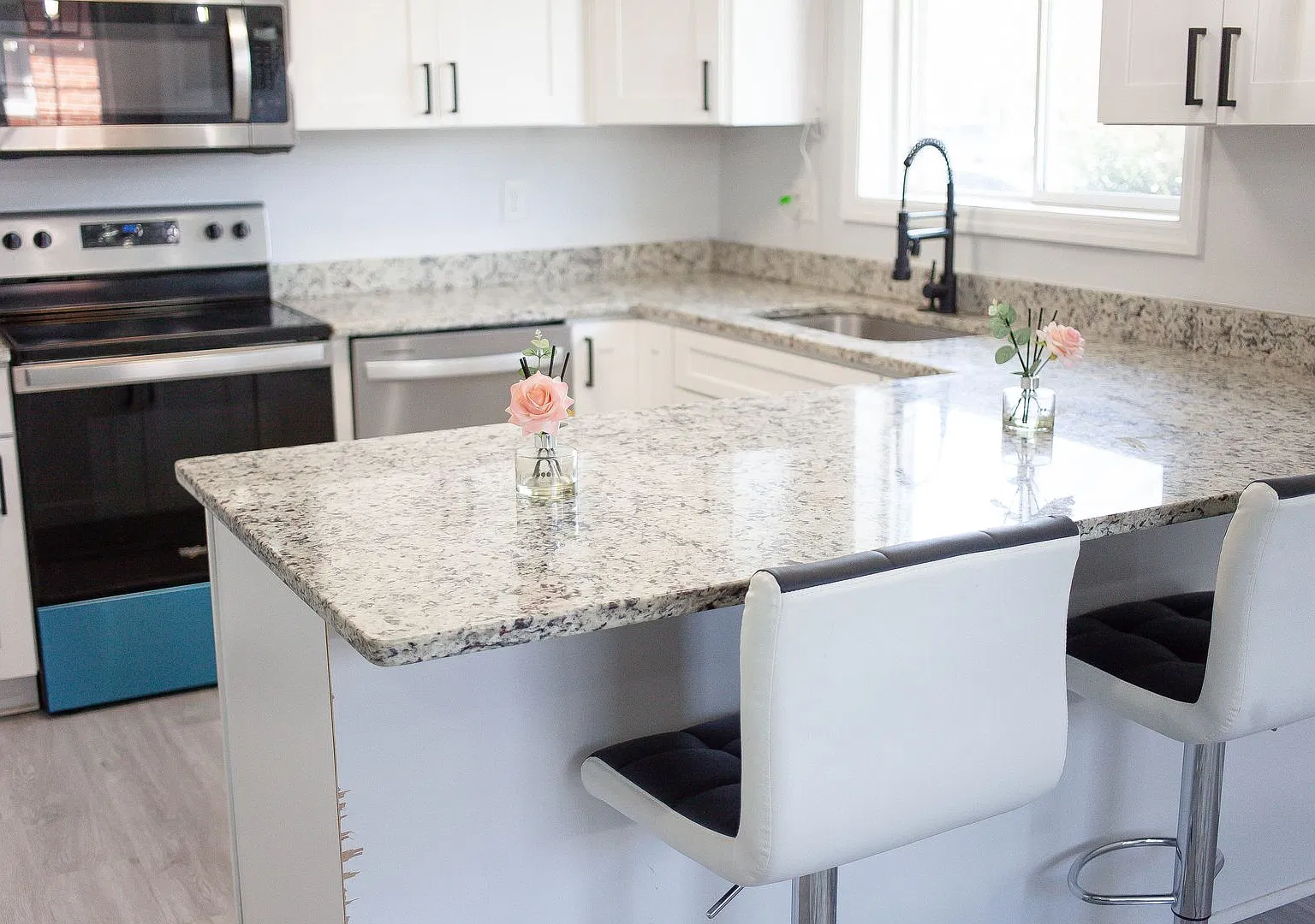 Beautifully Renovated 3-Bedroom Home in Hampton Move-In Ready! — Photo 1
