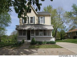 424 Bluff St, Alton, IL 62002