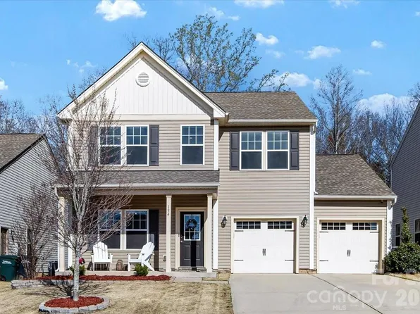 154 Sutters Mill Dr, Troutman, NC 28166