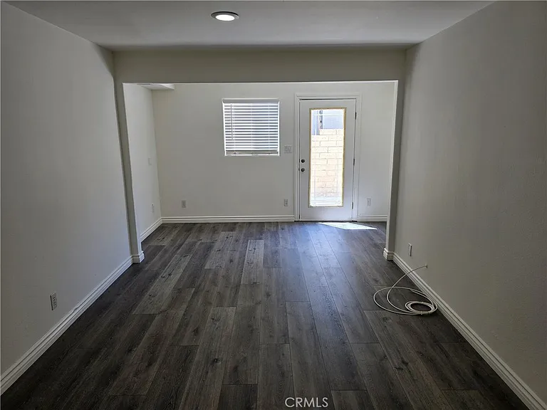 25317 Avenida Ronada — Photo 17
