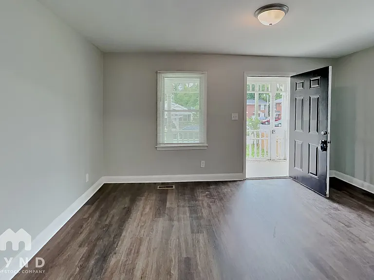 302 Jones St #302 — Photo 2