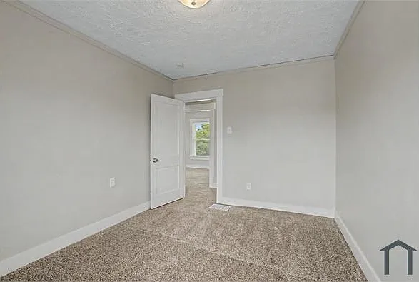 2600 Wayne Ave — Photo 21