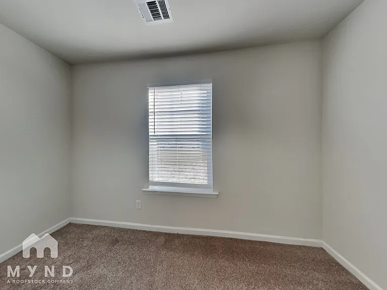 Dasher Pointe — Photo 22