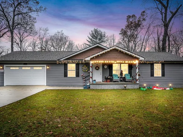 9225 Hondo Dr, Crossville, TN 38572