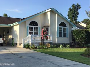 463 Saltaire Dr SW, Calabash, NC 28467