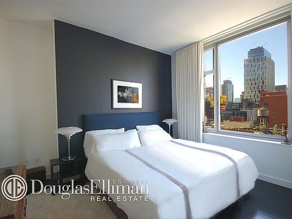 3rd image of 85 W Broadway #11W