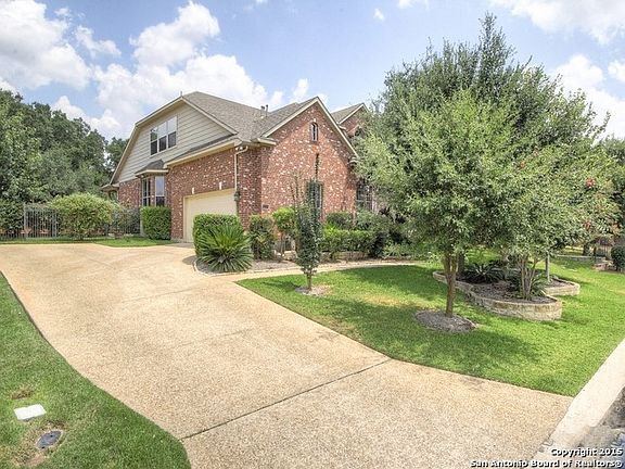 2nd image of 2210 Cactus Cir