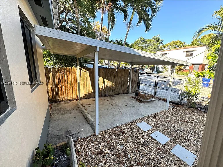 5530 NW Miami Ct — Photo 40