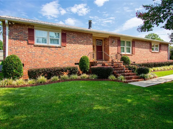 304 Sweetbriar Cir, Anderson, SC 29626