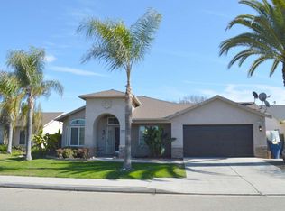 1704 N Cecelia Ave, Fresno, CA 93722