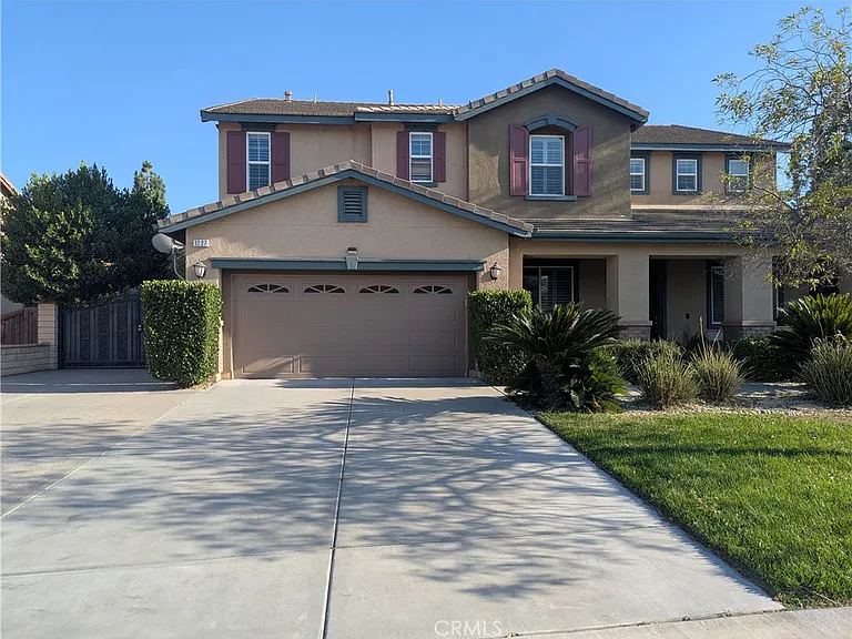 1227 Foster St — Photo 1