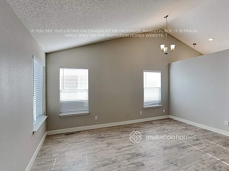 624 Blackmore Pl — Photo 5