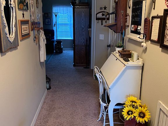 Hallway entering house