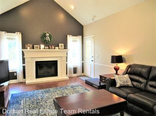 103 W Roxbury Rd, Dothan, AL 36305