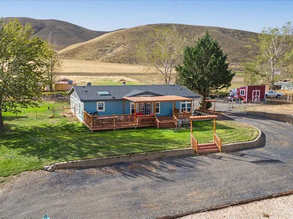 22554 State Highway 24, Moxee, WA 98936