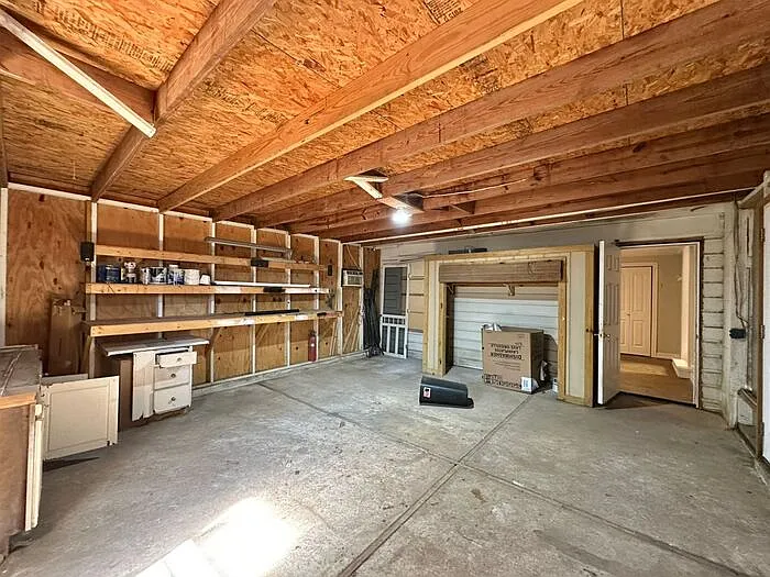1309 S Robertson Ave — Photo 26