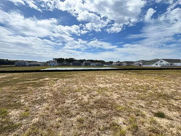 225 Yarrow Way, Moncks Corner, SC 29461