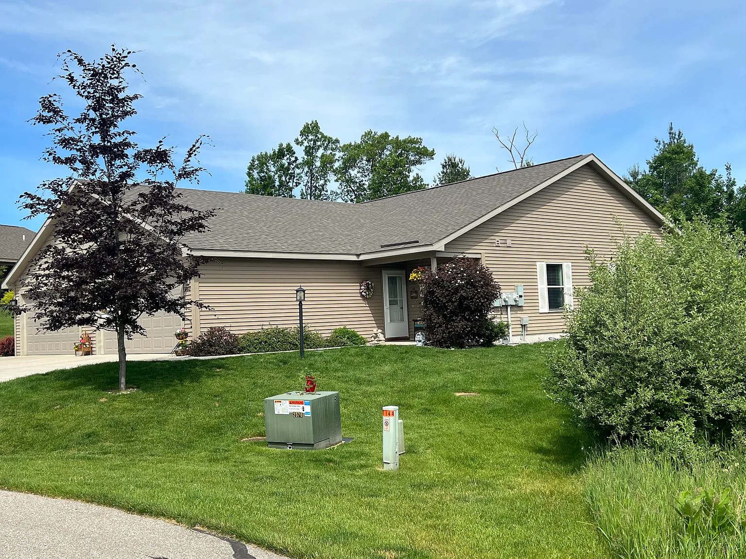 3 bed, 1280 sqft, $2,550 — Photo 4