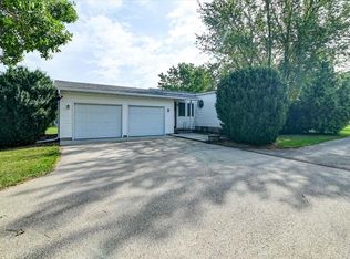 2739 Yahara Rd, Stoughton, WI 53589