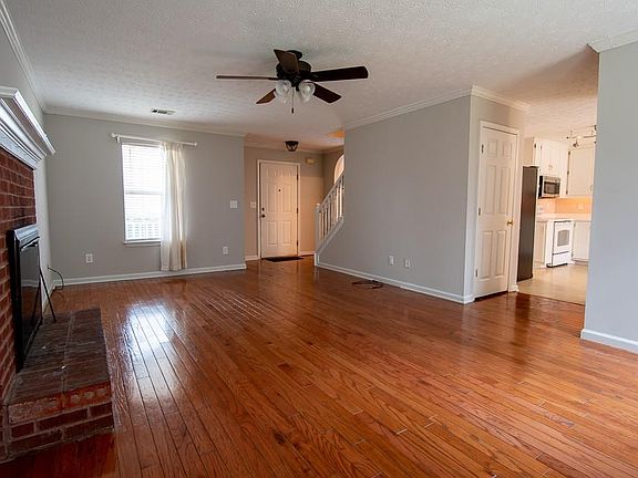 4th image of 4370 Brookridge Dr