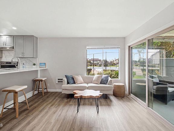 5th image of 3107 Harbor Blvd